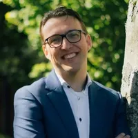 Alexander van der Hoek NVM Register Makelaar en Taxateur - Managing Partner Kolpa van der Hoek Oostvoorne